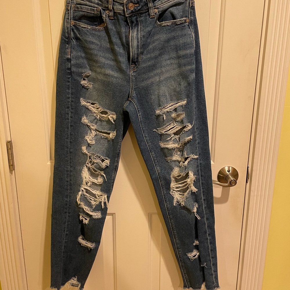 American eagle distressed mom jeans